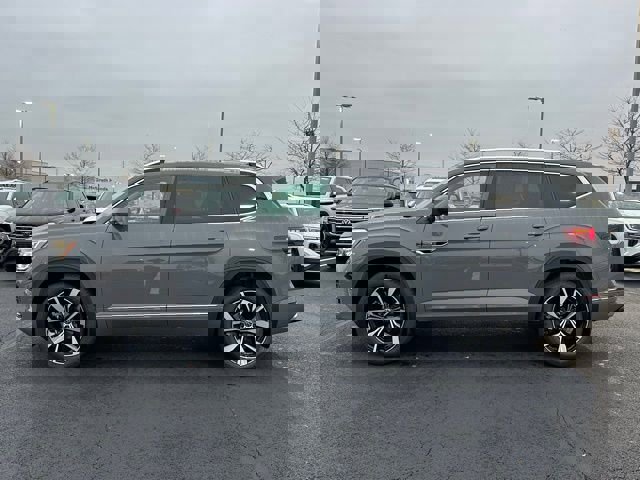 New 2026 Volkswagen Atlas SEL Premium R-Line image 4