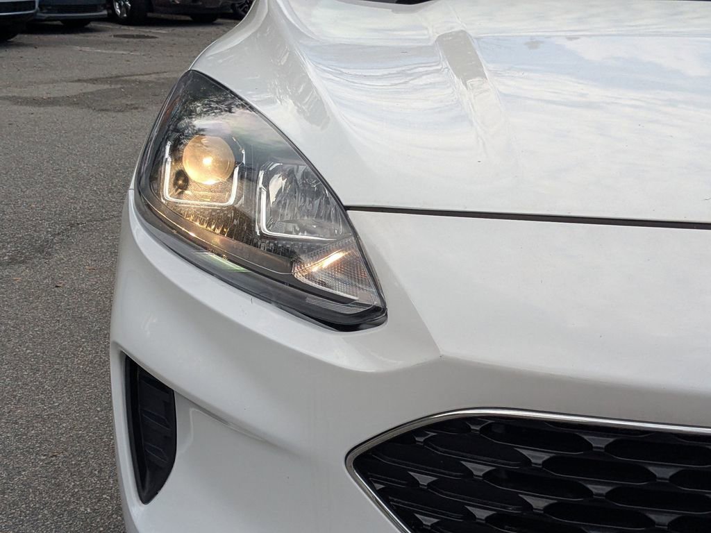 Used 2021 Ford Escape SE w/ Convenience Package image 10