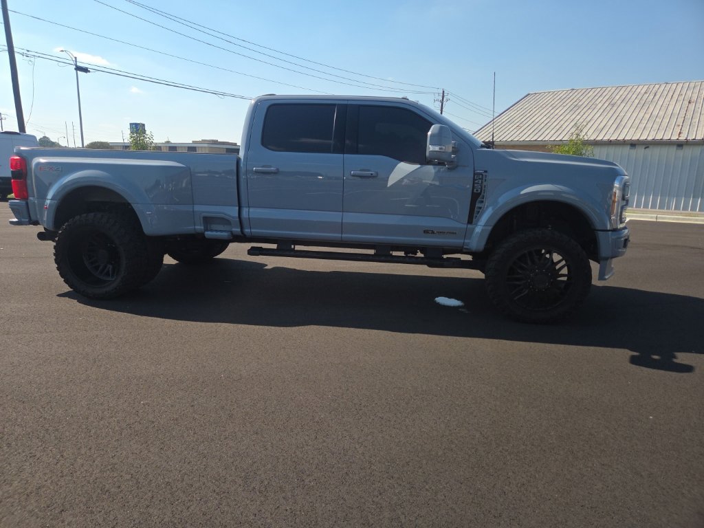 Used 2025 Ford F450 Lariat w/ FX4 Off-Road Package AWD/4WD image 26
