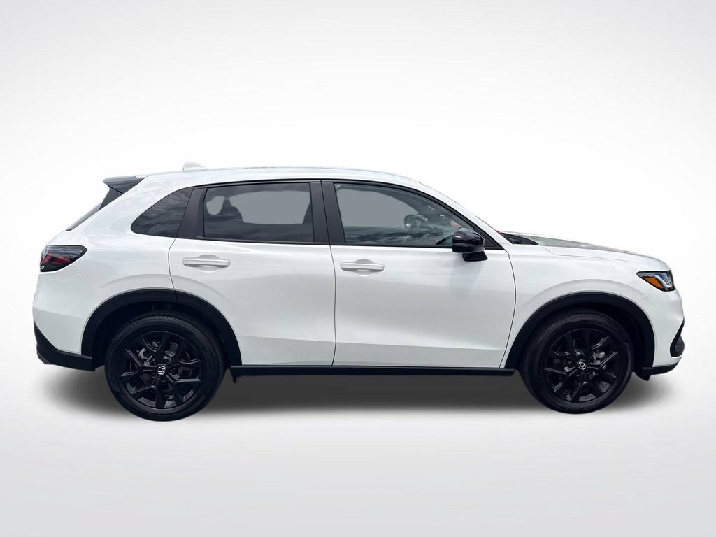 Certified 2025 Honda HR-V Sport image 6