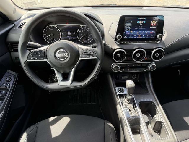Used 2024 Nissan Sentra SV FWD image 3