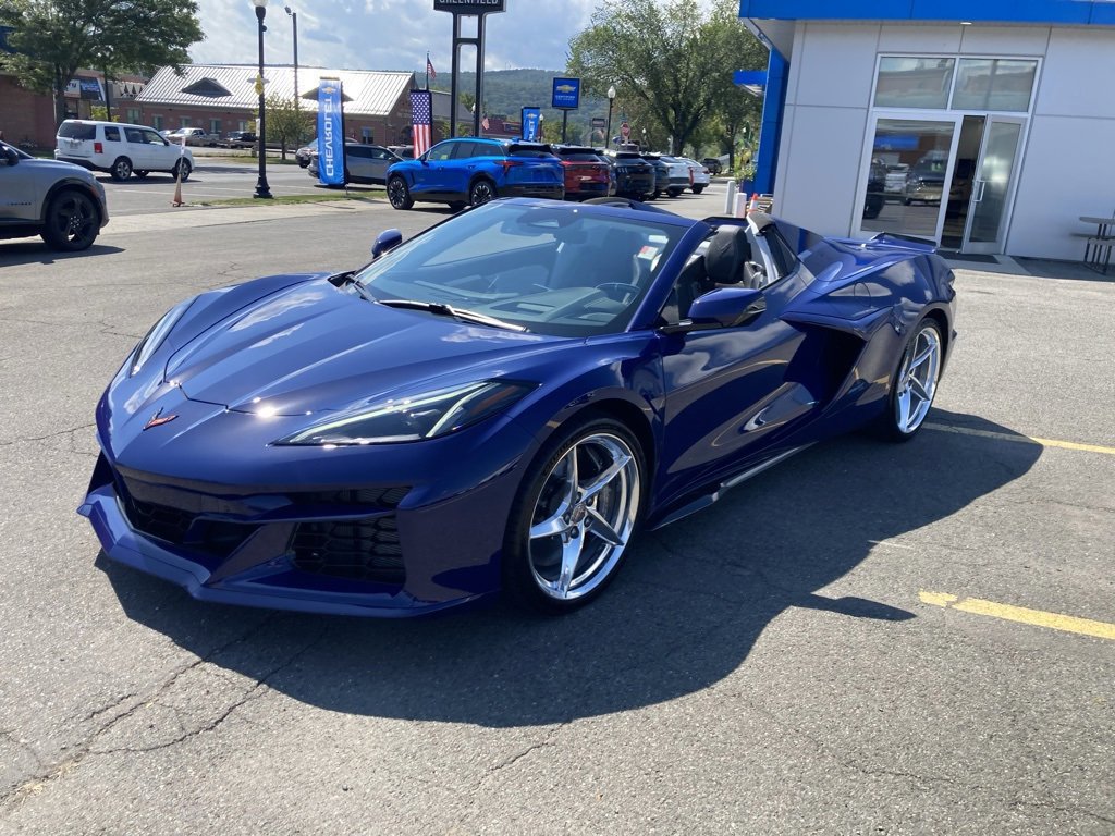 New 2025 Chevrolet Corvette E-Ray image 3