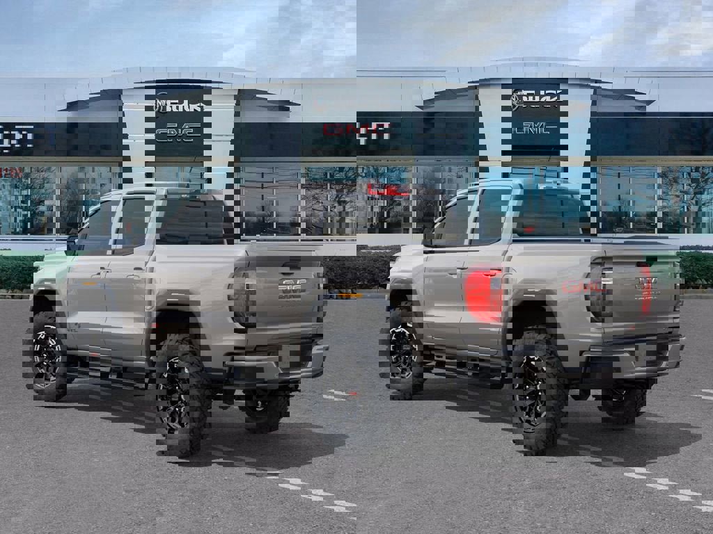 New 2026 GMC Canyon AT4 w/ AT4 Premium Package image 3