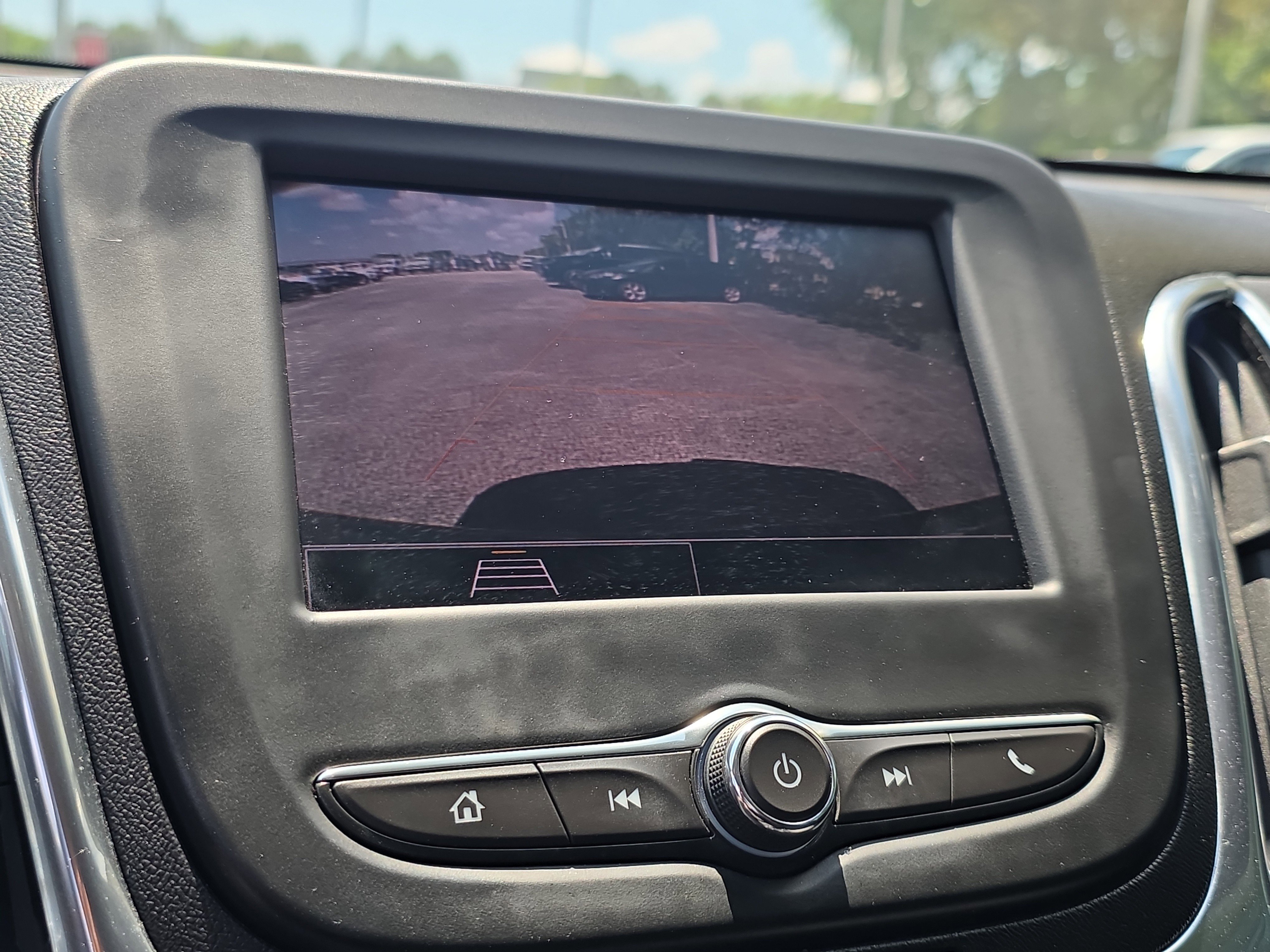 Used 2024 Chevrolet Equinox LT FWD image 33