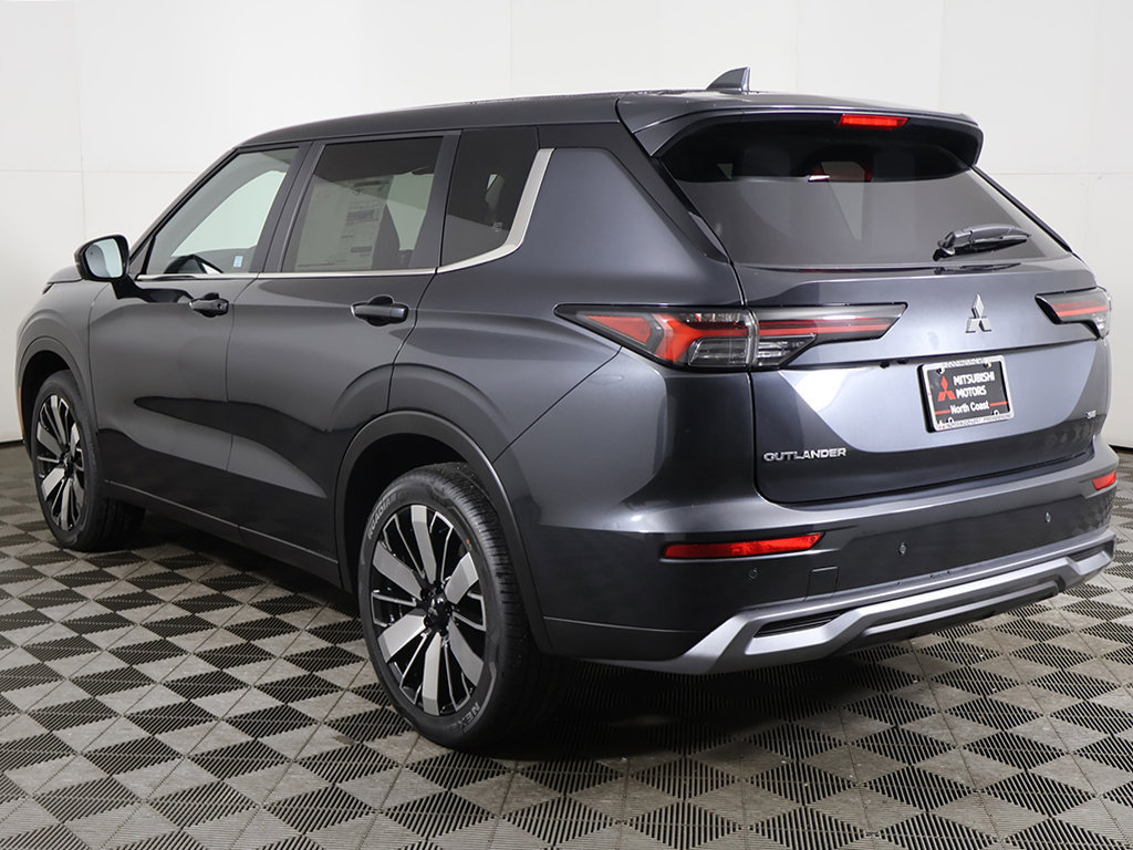 New 2026 Mitsubishi Outlander SE FWD image 11