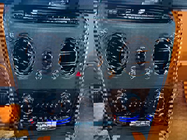 Used 2023 Rolls-Royce Cullinan w/ Dark Exterior Package image 38