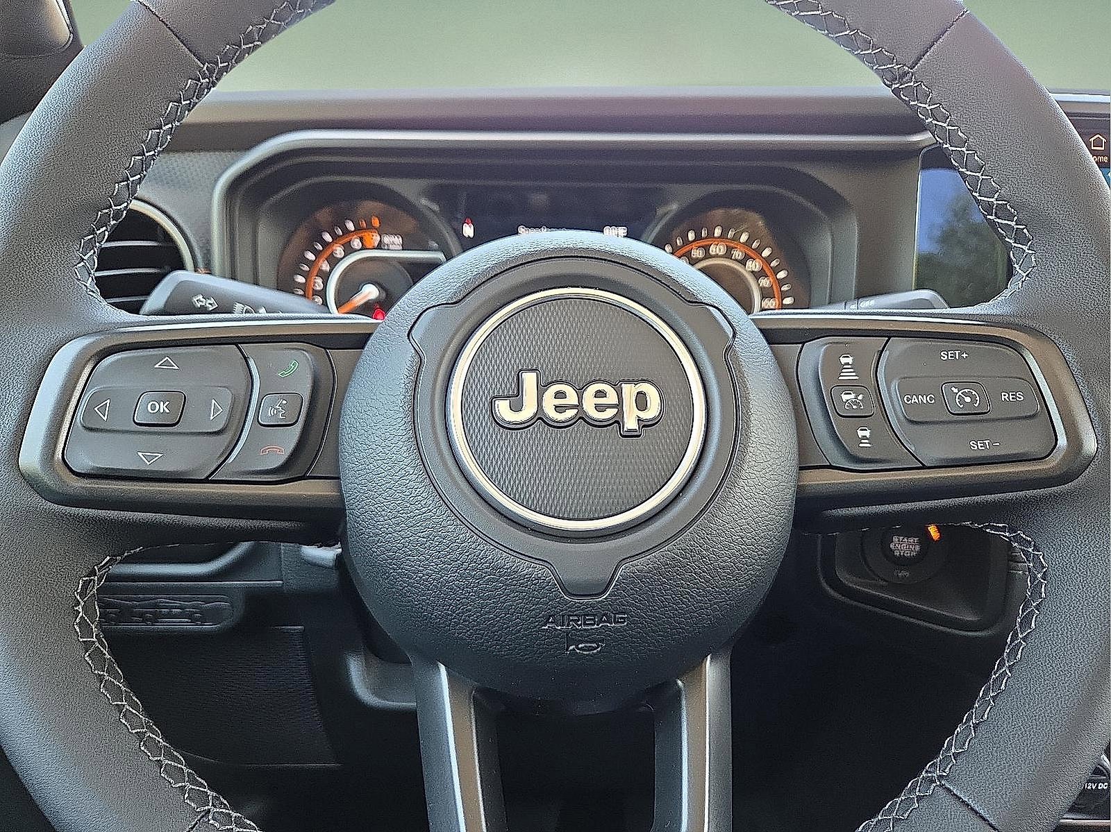 New 2025 Jeep Gladiator Mojave w/ Steel Bumper Group image 24