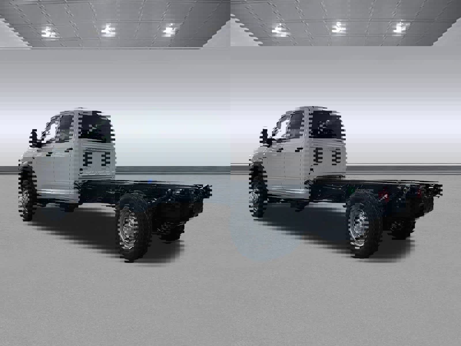 New 2026 RAM 5500 Tradesman w/ Chrome Appearance Group image 5