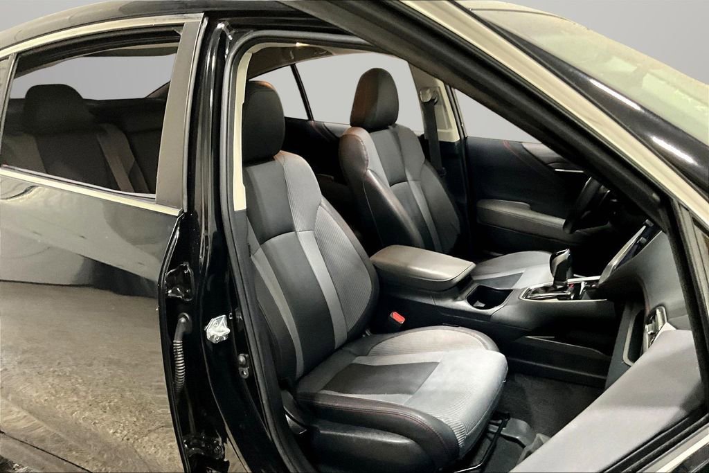 Used 2021 Subaru Legacy 2.5i Sport AWD/4WD image 29