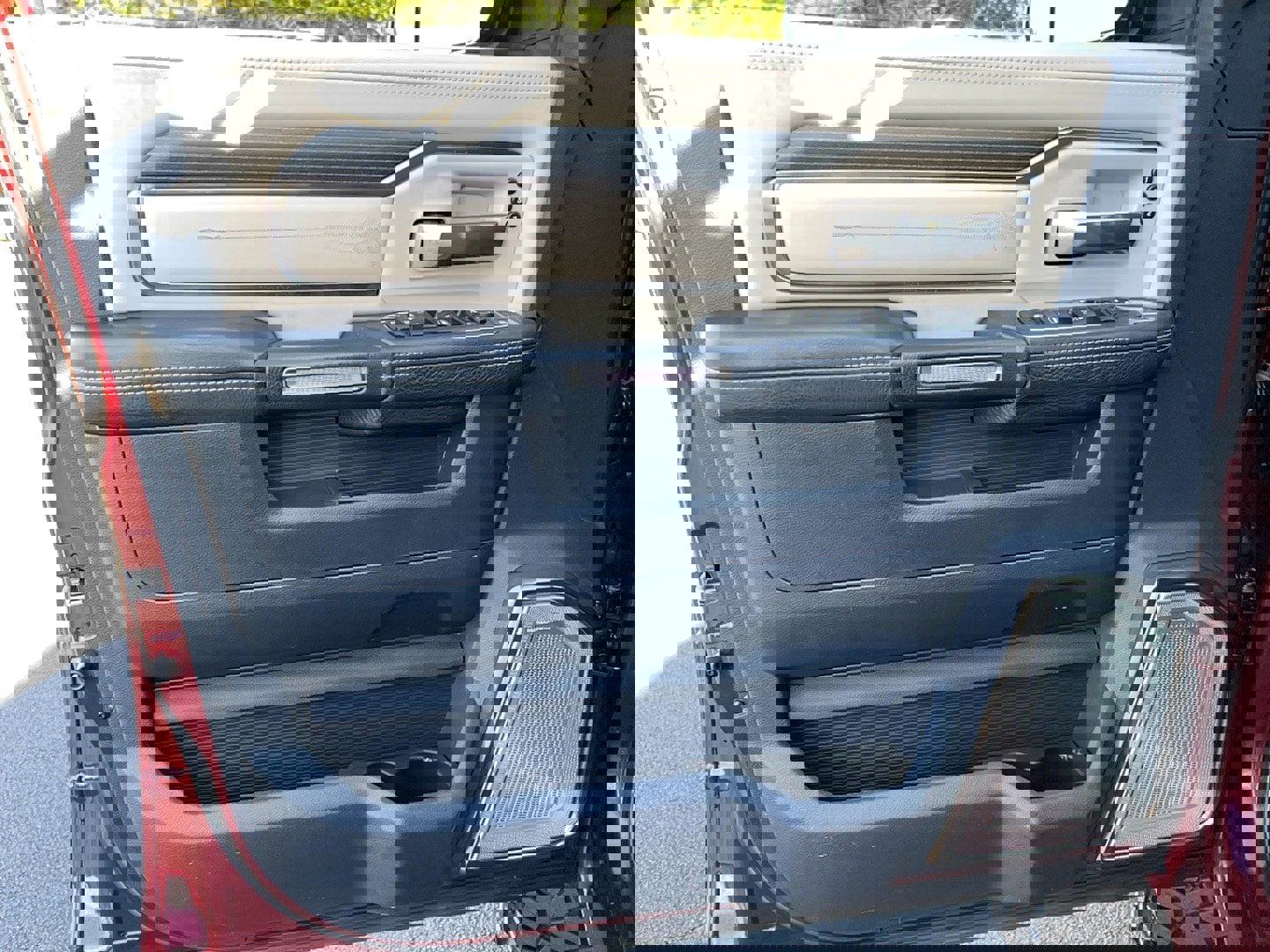 Used 2019 RAM 2500 Limited image 15