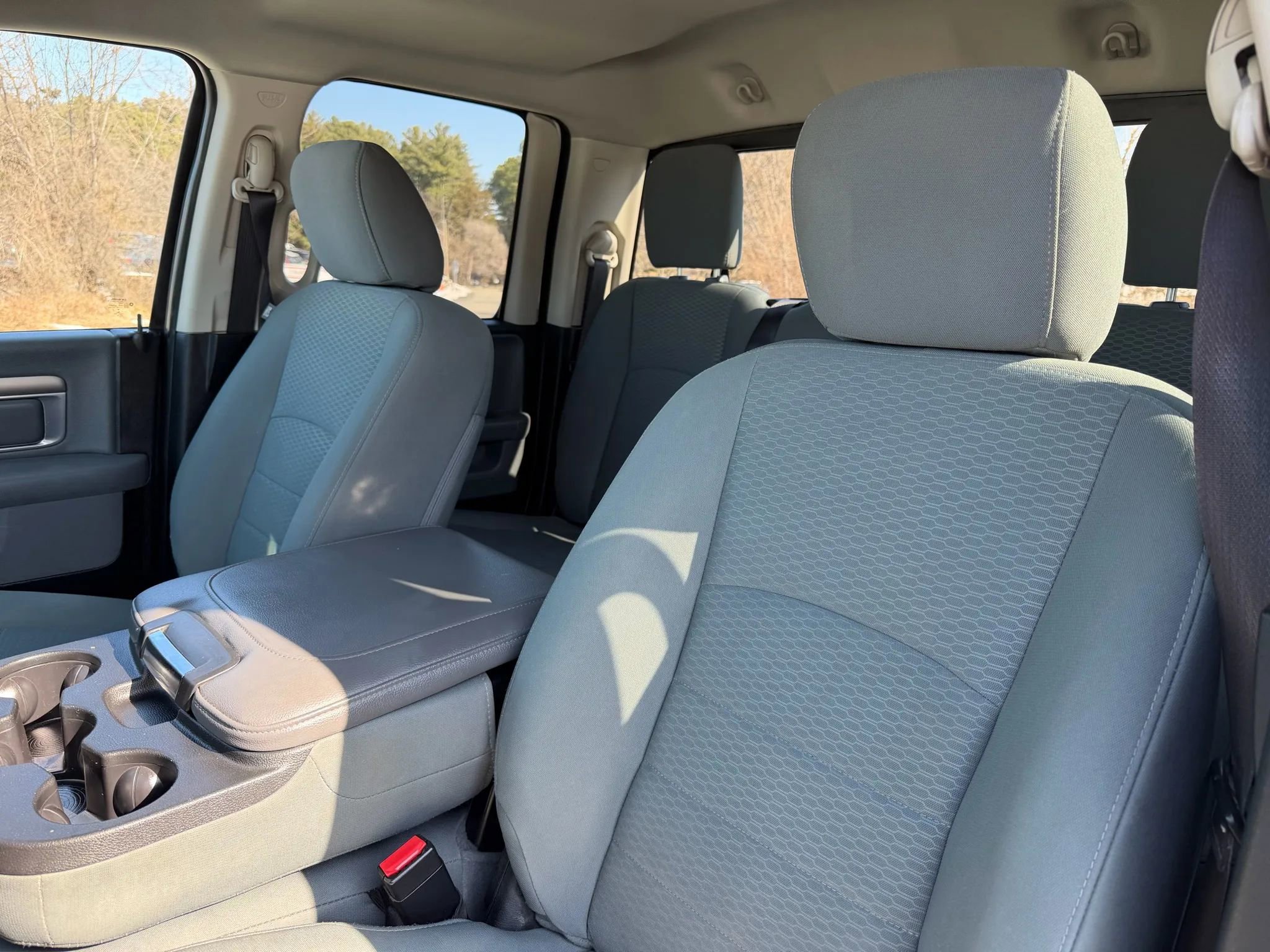 Used 2017 RAM 1500 Classic SLT AWD/4WD image 18
