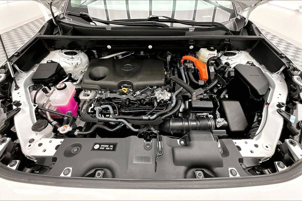 Used 2025 Toyota RAV4 XLE image 10