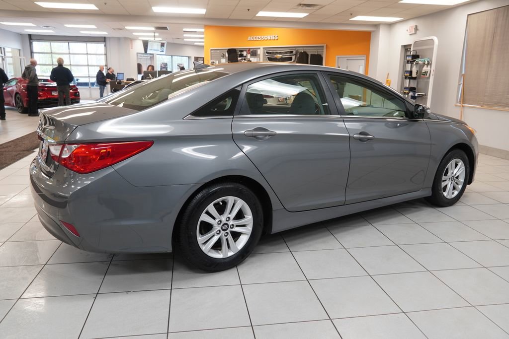 Used 2014 Hyundai Sonata GLS w/ Popular Equipment Group 2 FWD image 11