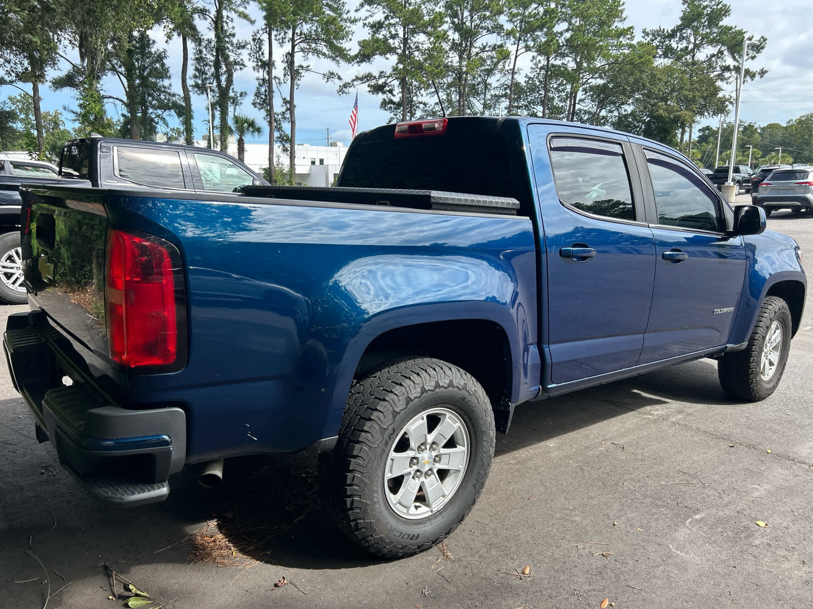 Used 2020 Chevrolet Colorado W/T w/ WT Convenience Package RWD image 3