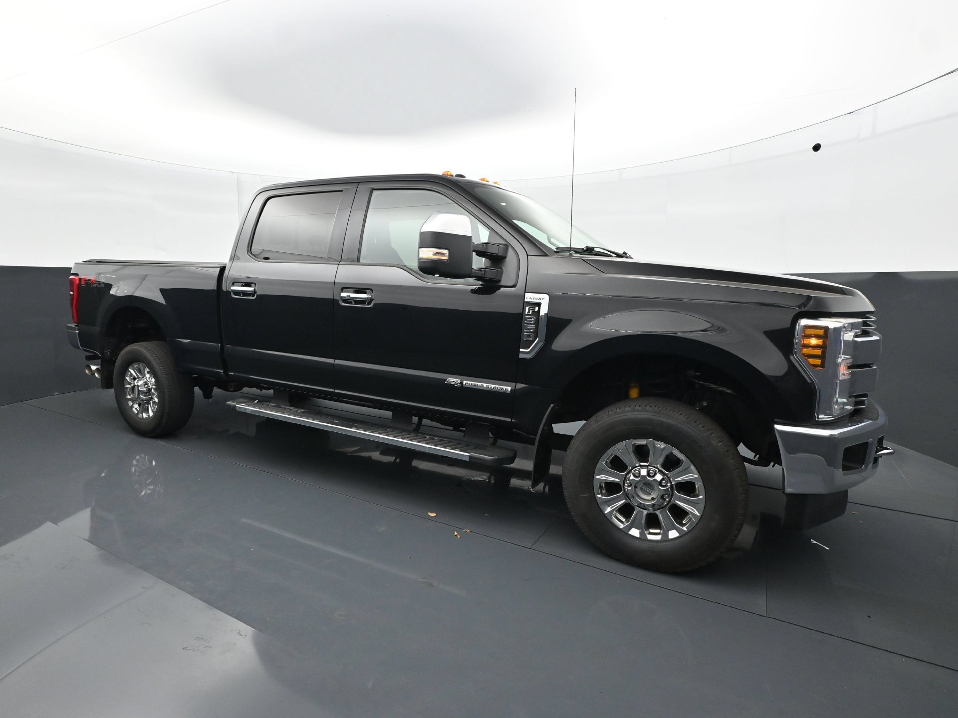 Used 2018 Ford F350 Lariat w/ Lariat Ultimate Package AWD/4WD image 9