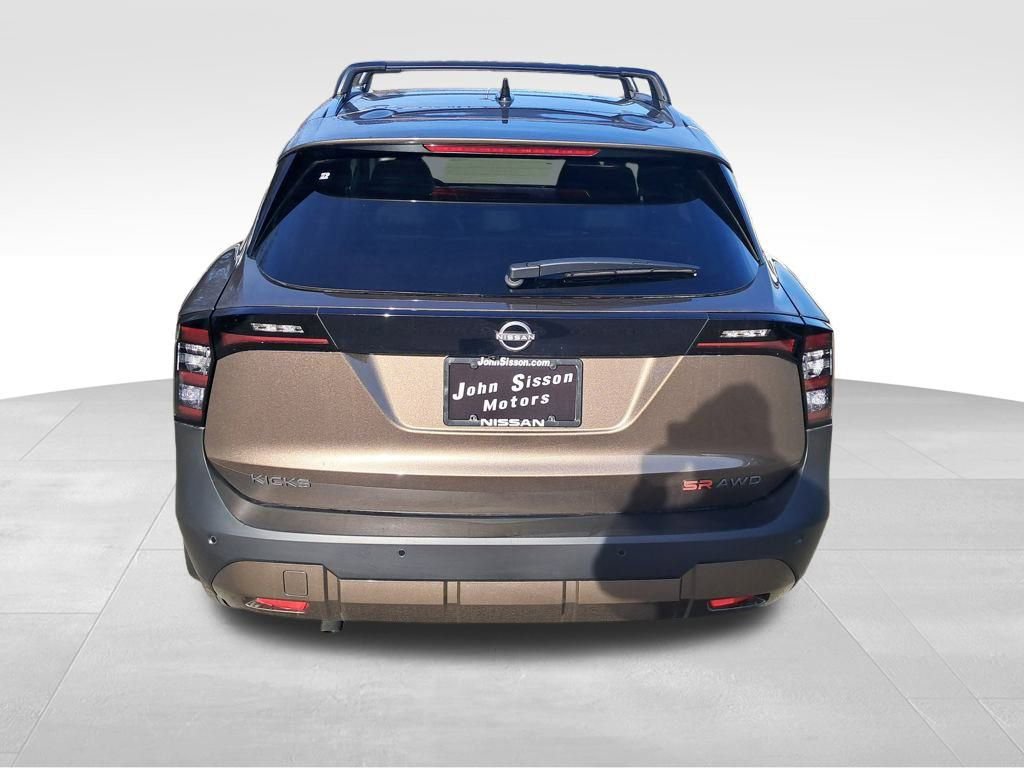 New 2026 Nissan Kicks SR w/ Cold Weather Package AWD/4WD image 4