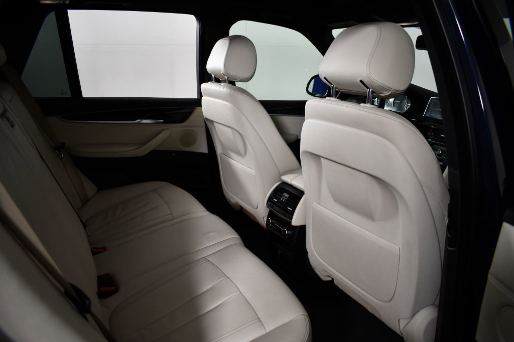 Used 2018 BMW X5 xDrive40e w/ Driving Assistance Package image 19