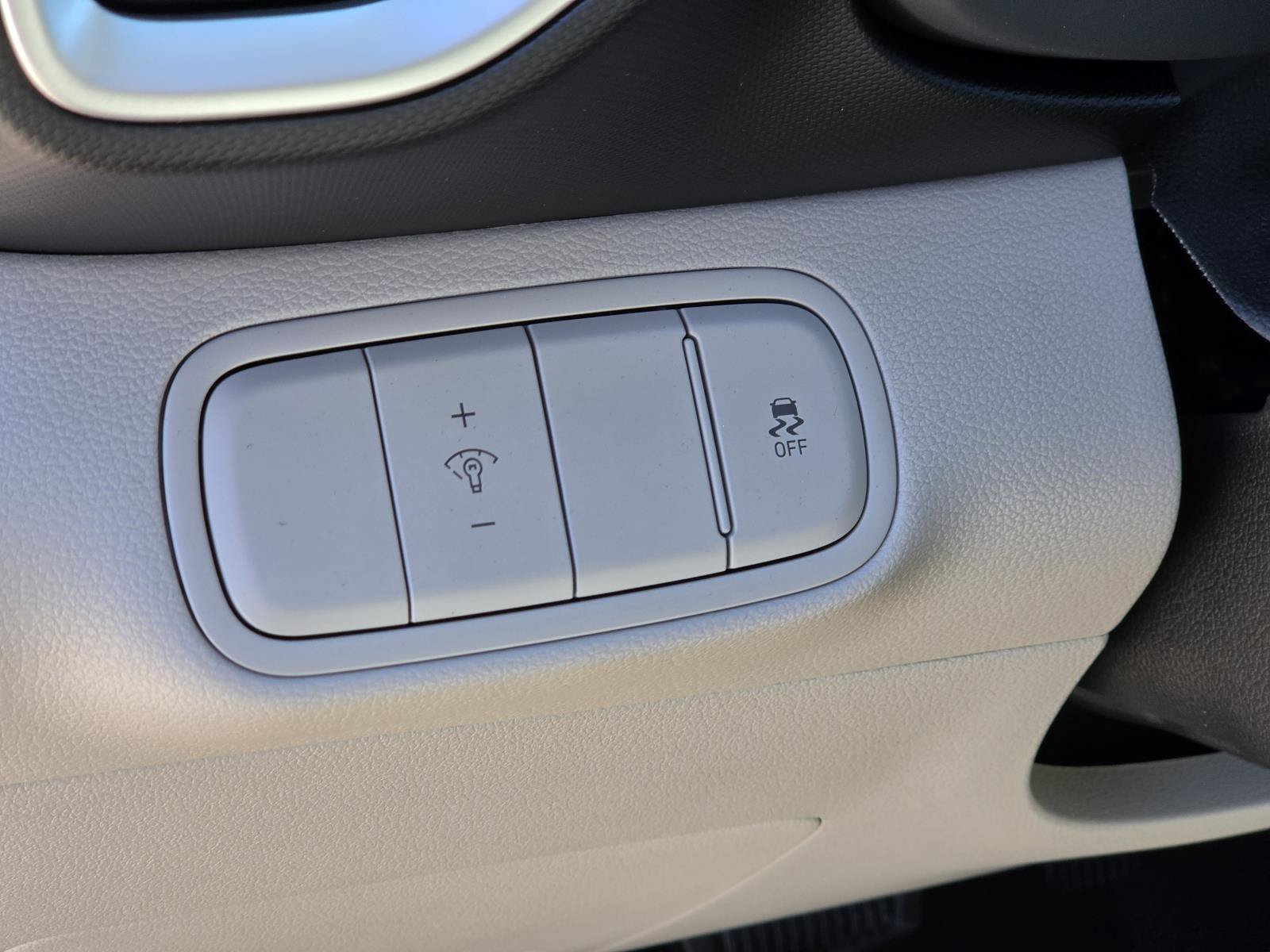 New 2026 Hyundai Venue SEL FWD image 16