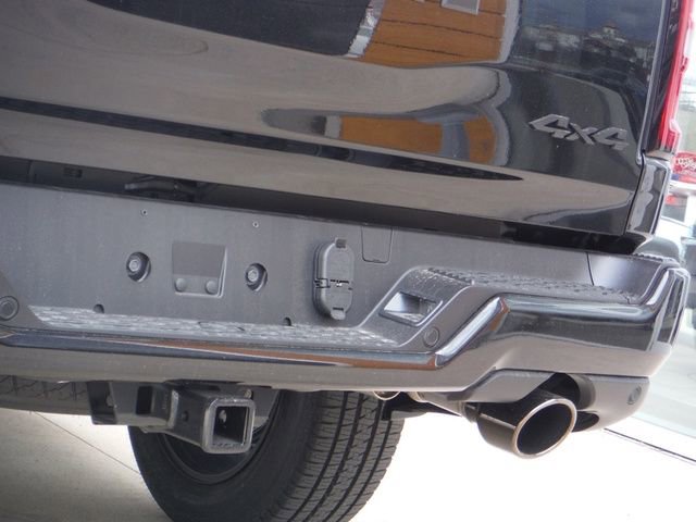 New 2026 RAM 1500 Express AWD/4WD image 13