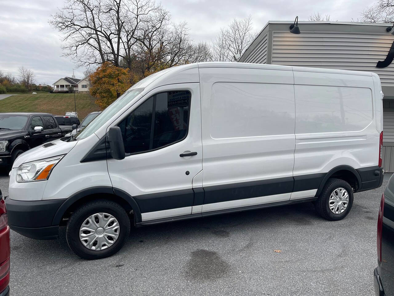 Used 2015 Ford Transit 250 148 Medium Roof image 4