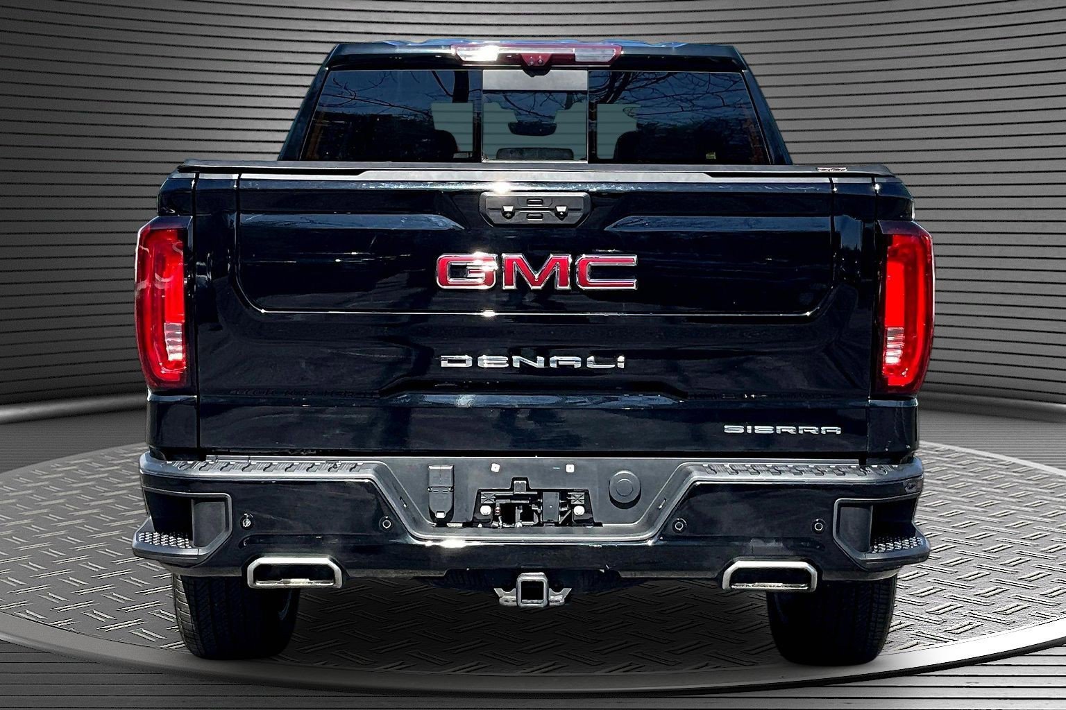 Used 2023 GMC Sierra 1500 Denali w/ Denali Reserve Package AWD/4WD image 5