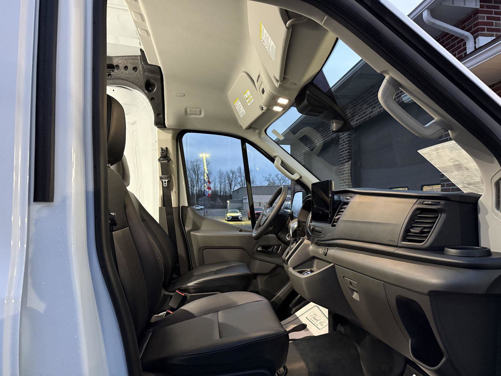 New 2026 Ford Transit 250 148 Medium Roof RWD image 20