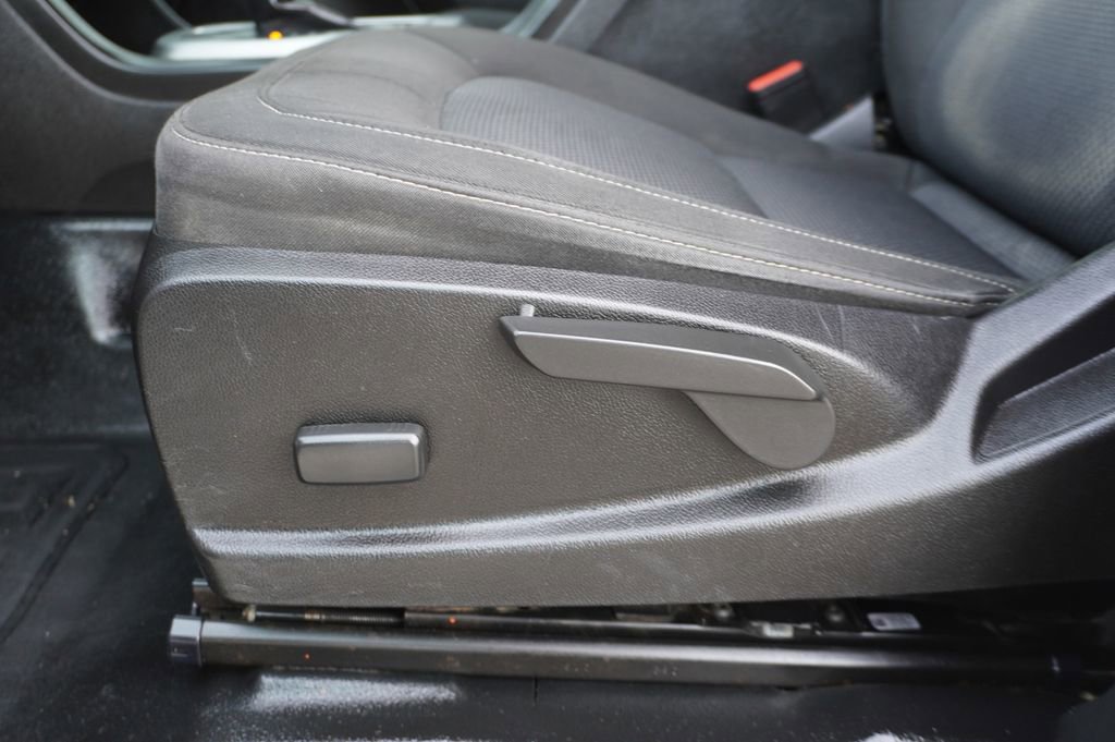 Used 2022 Chevrolet Colorado LT w/ Fleet Safety Package image 14