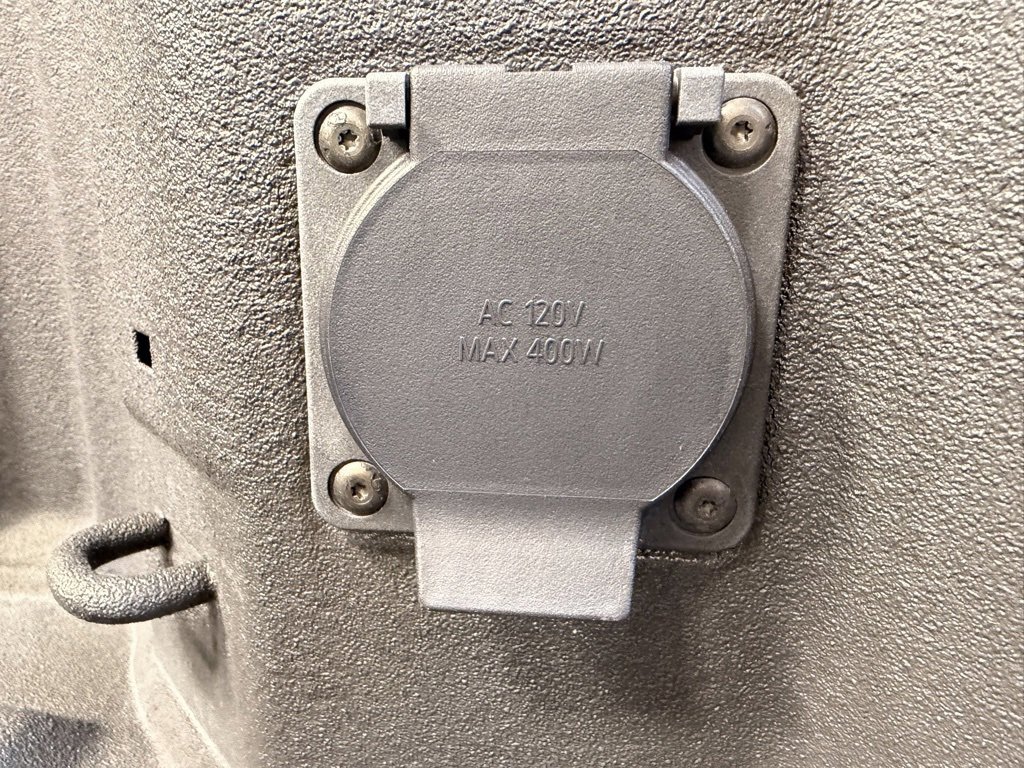 Used 2025 GMC Sierra 1500 Denali Ultimate image 12