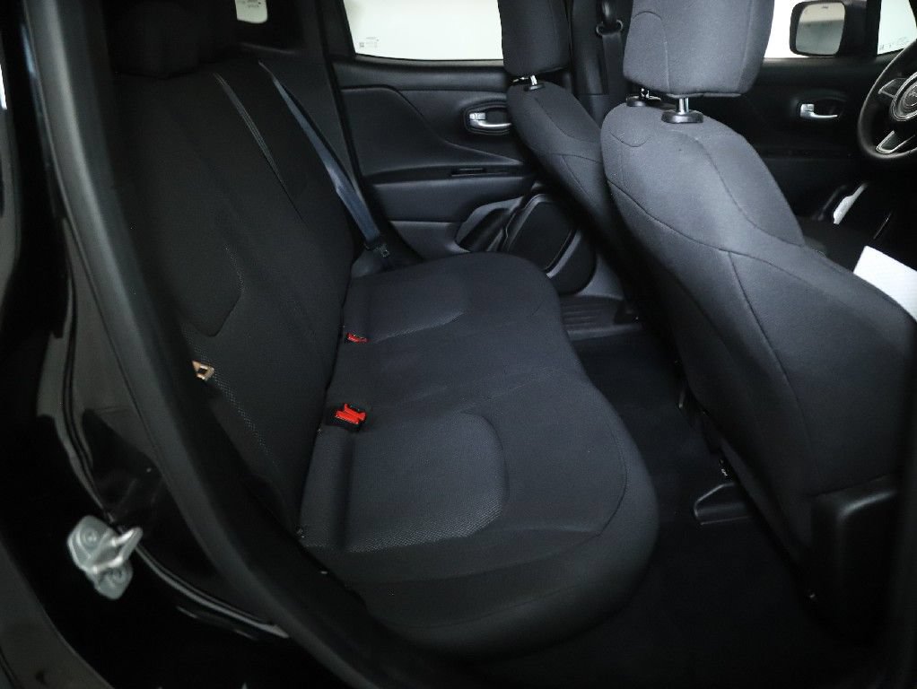Used 2023 Jeep Renegade Latitude AWD/4WD image 29