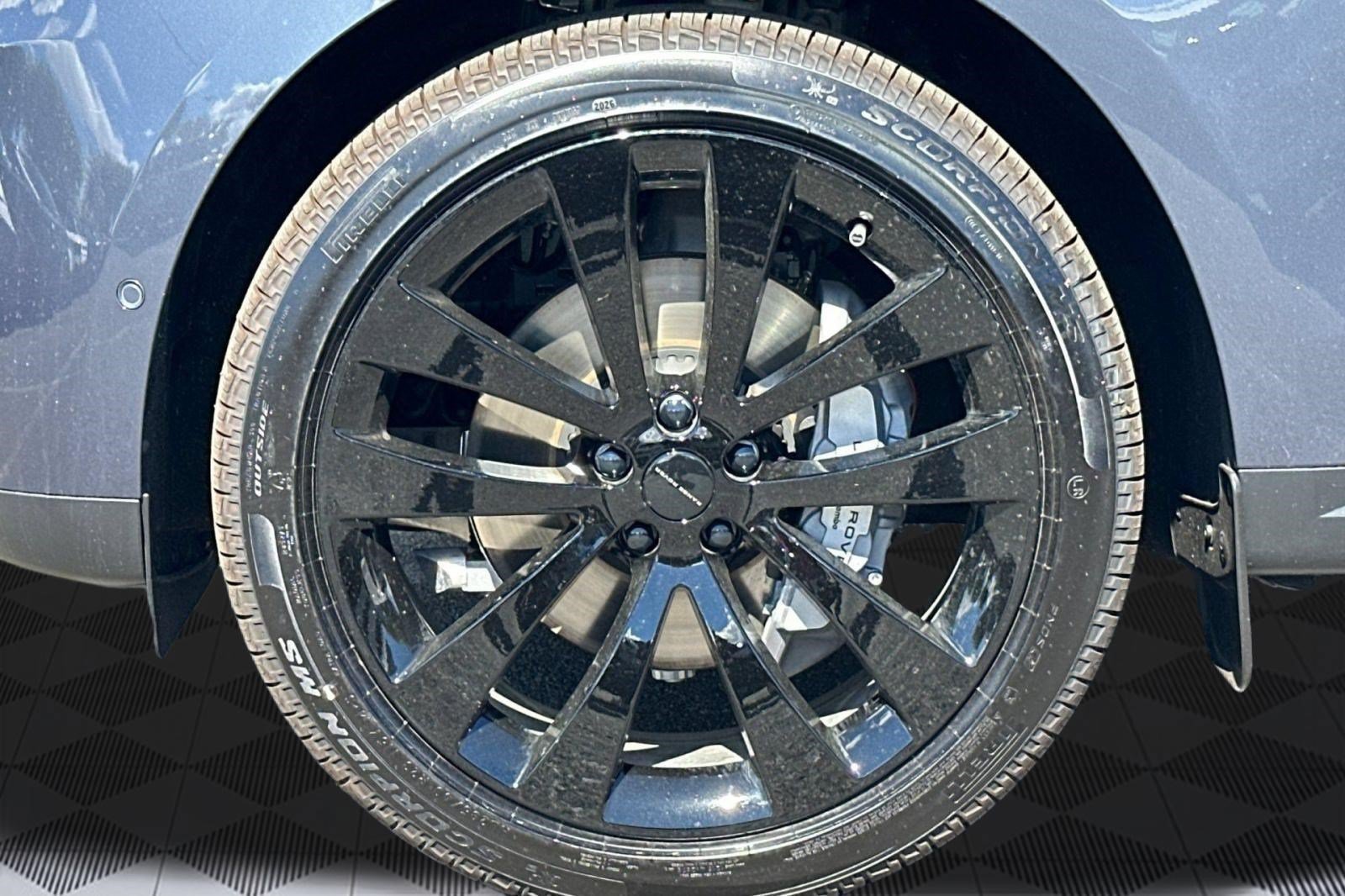 New 2026 Land Rover Range Rover Sport SE AWD/4WD image 13