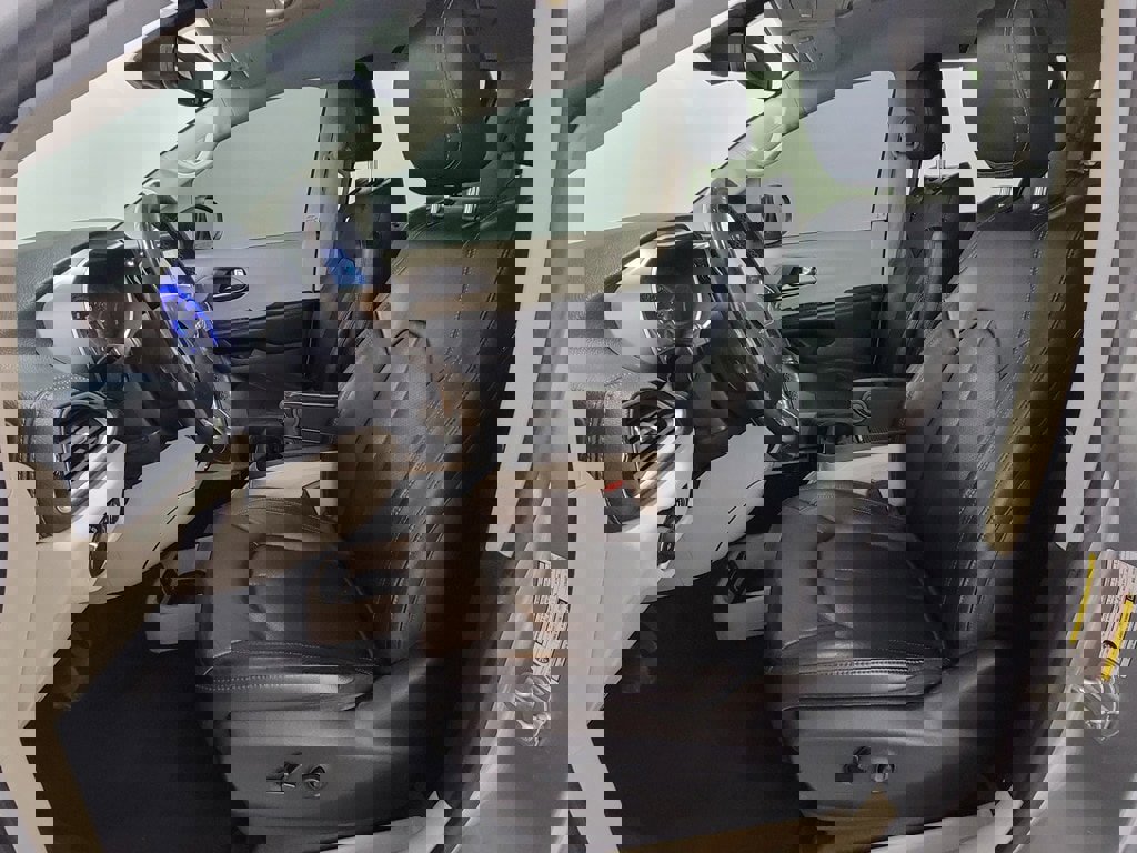 Used 2021 Chrysler Pacifica Touring-L image 13