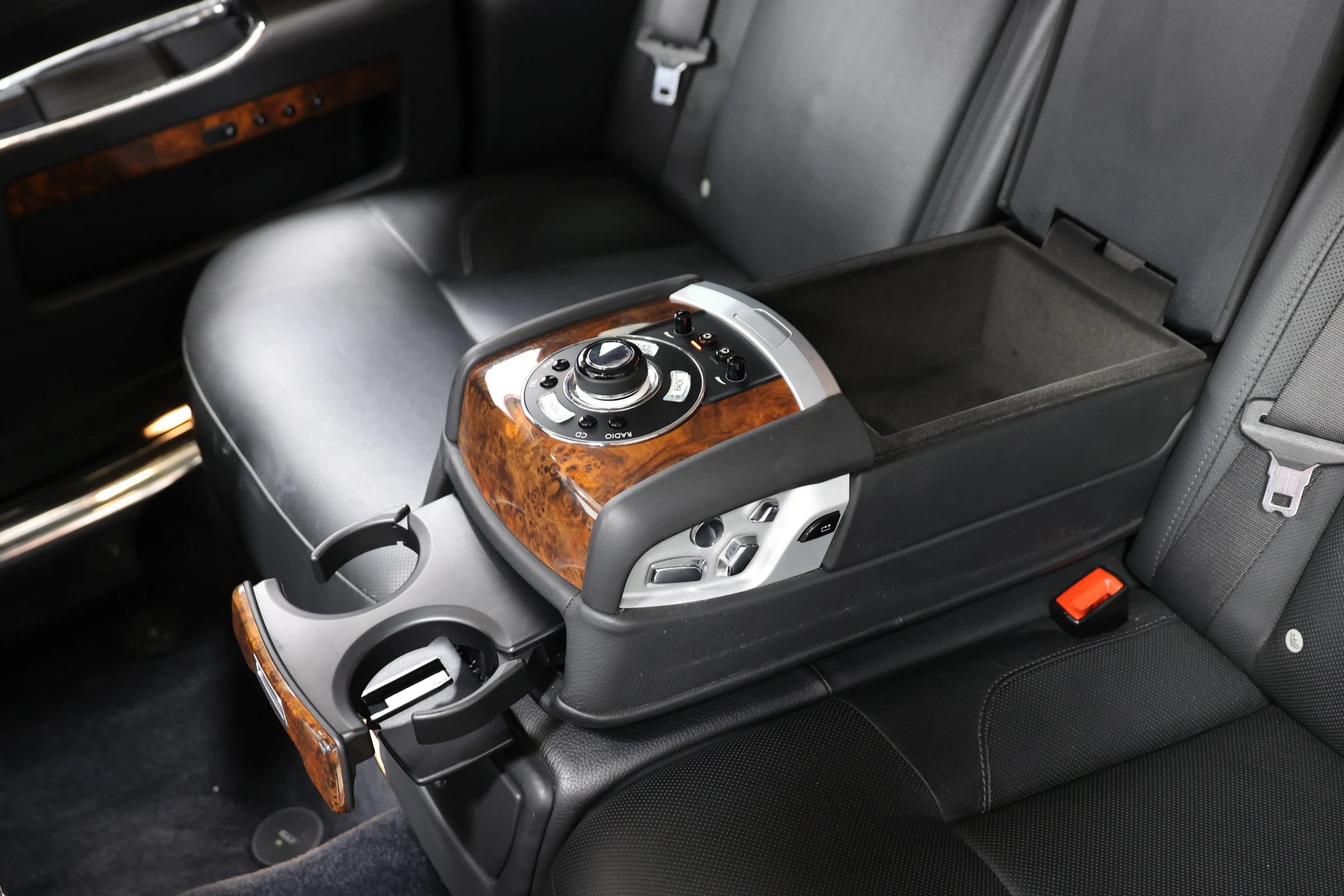 Used 2013 Rolls-Royce Ghost RWD image 67