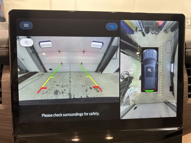 Used 2022 Ford Expedition Limited image 13