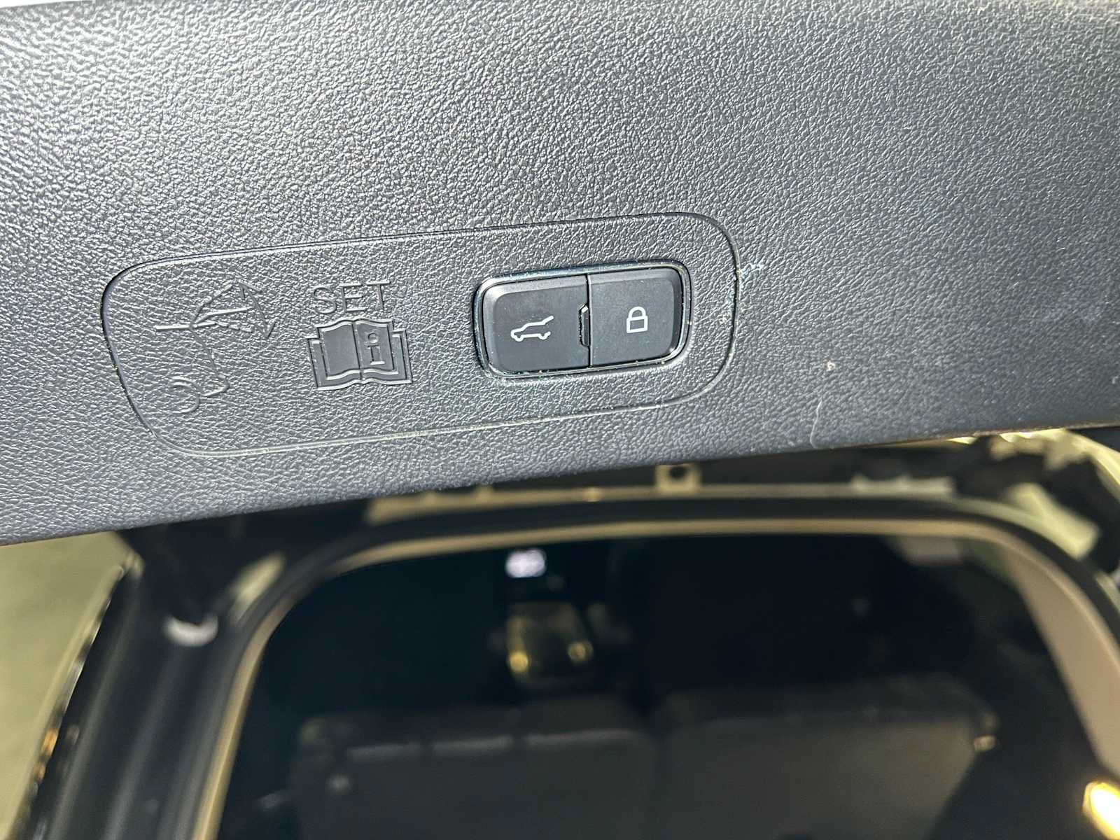 Used 2023 Lincoln Aviator Grand Touring w/ Equipment Group 301A AWD/4WD image 15