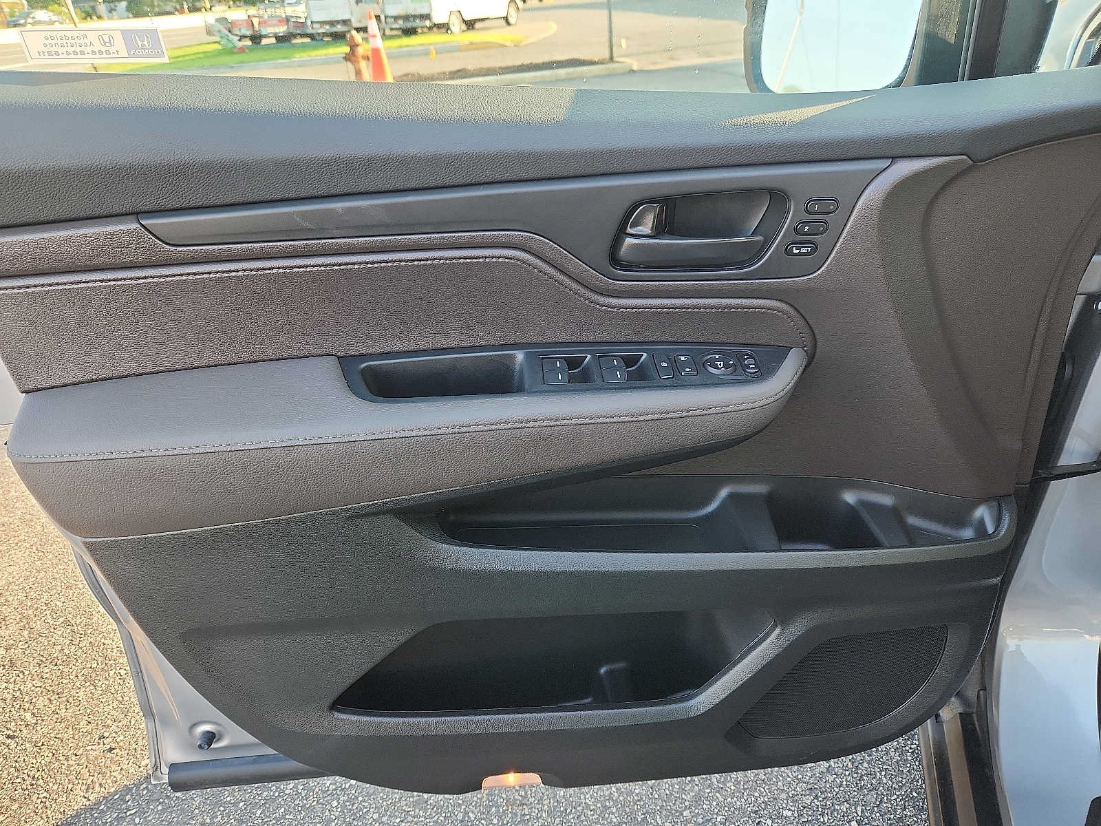 Certified 2024 Honda Odyssey EX-L image 12
