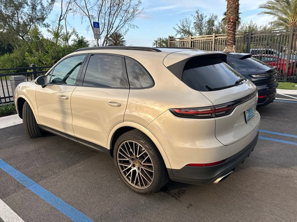 Certified 2020 Porsche Cayenne AWD/4WD image 3