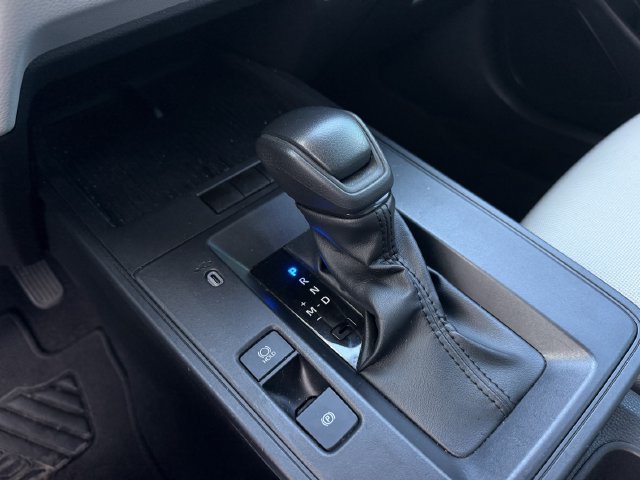 Used 2026 Toyota Corolla Cross L FWD image 19