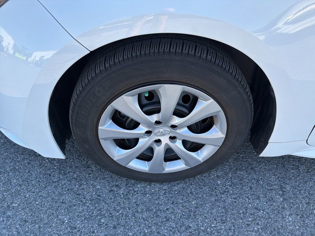 Used 2024 Toyota Corolla LE FWD image 9