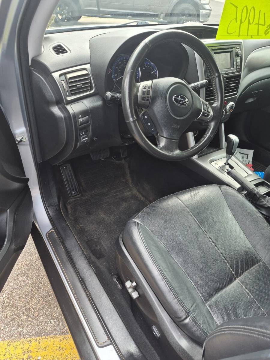 Used 2013 Subaru Forester 2.5X Limited AWD/4WD image 12