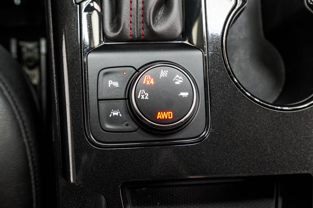 Used 2019 Chevrolet Blazer RS AWD/4WD image 26