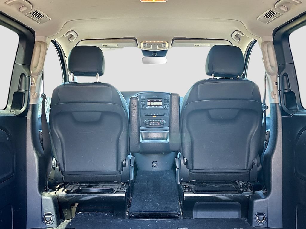 Used 2018 Mercedes-Benz Metris Passenger image 24