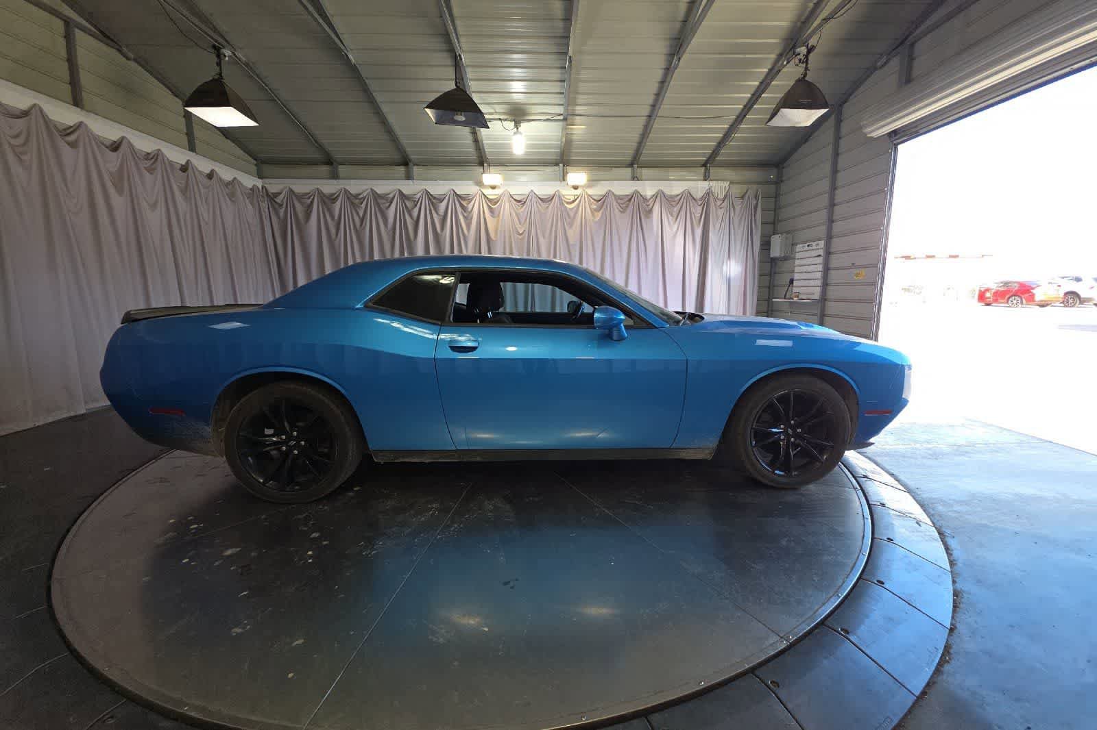Used 2018 Dodge Challenger SXT w/ Blacktop Package RWD image 9