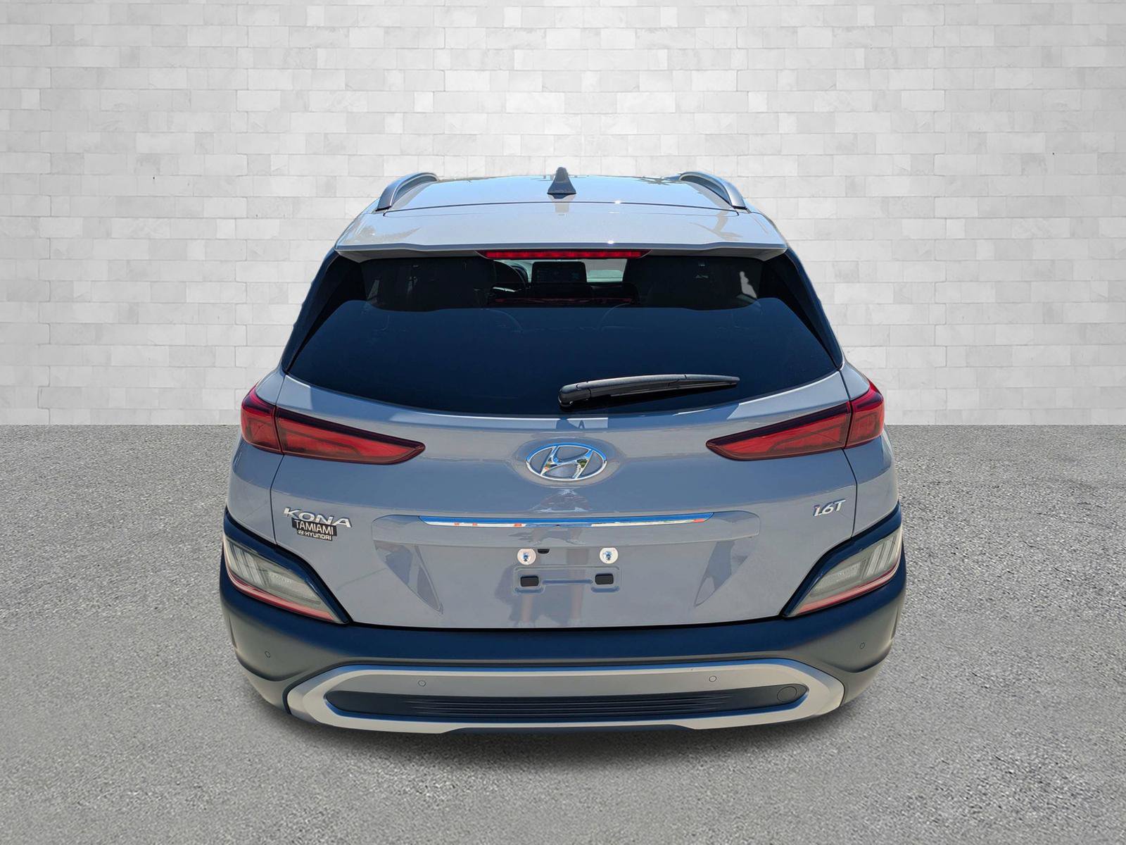 Certified 2023 Hyundai Kona Limited w/ Cargo Package FWD image 3
