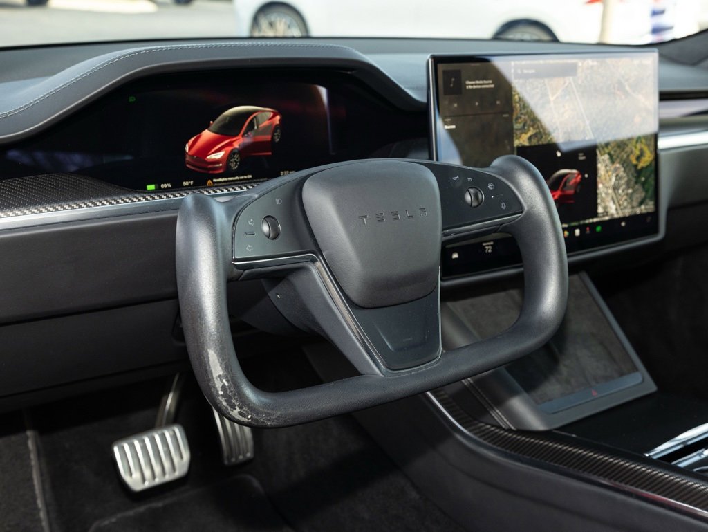 Used 2022 Tesla Model S Plaid image 22