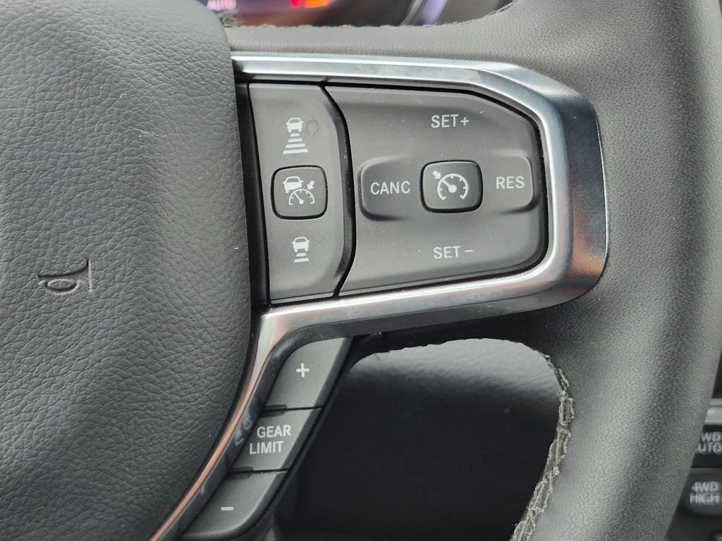 Used 2025 RAM 1500 Big Horn AWD/4WD image 13