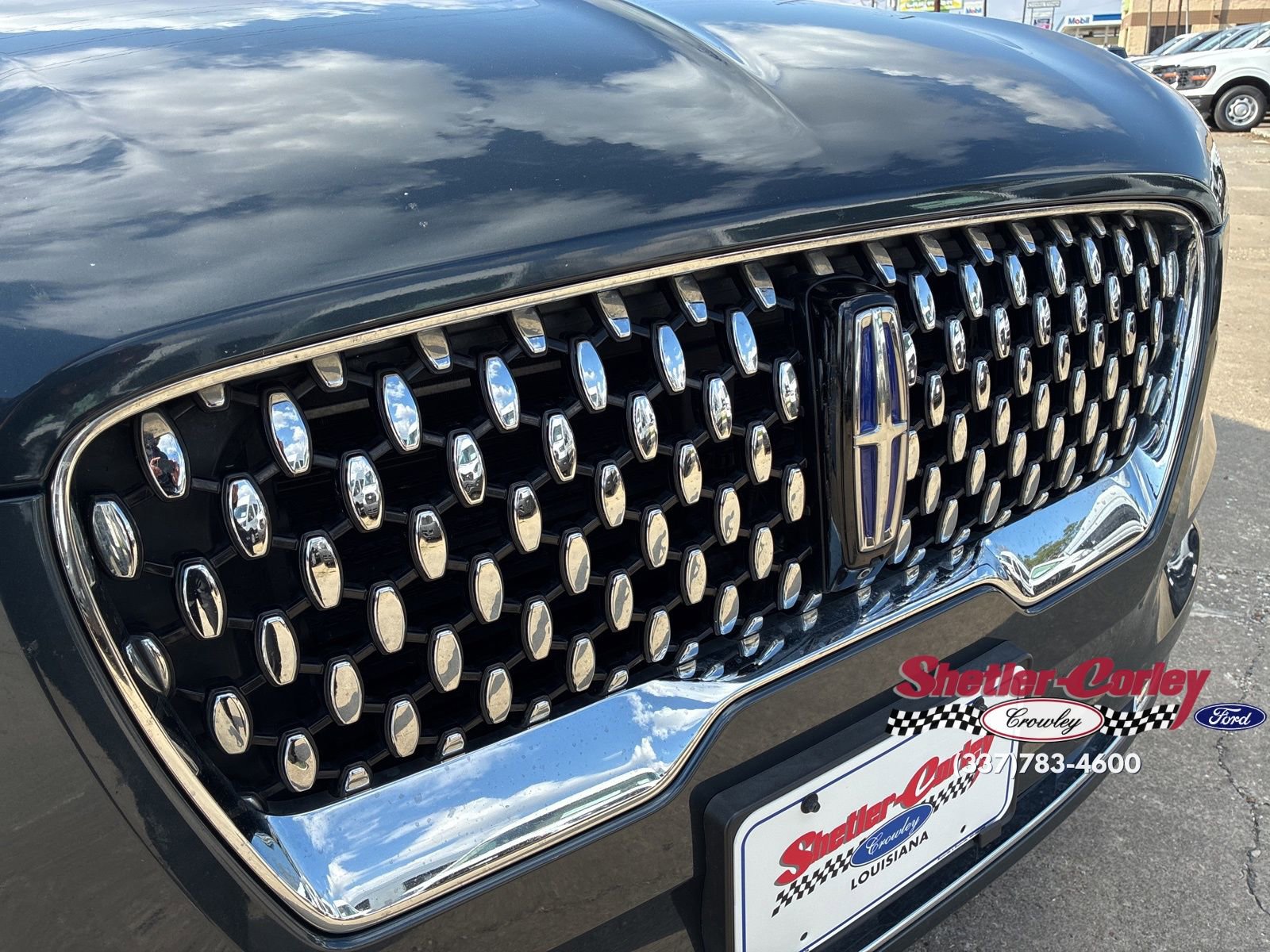 Used 2022 Lincoln Aviator Black Label Grand Touring w/ Class IV Trailer Tow Package image 3