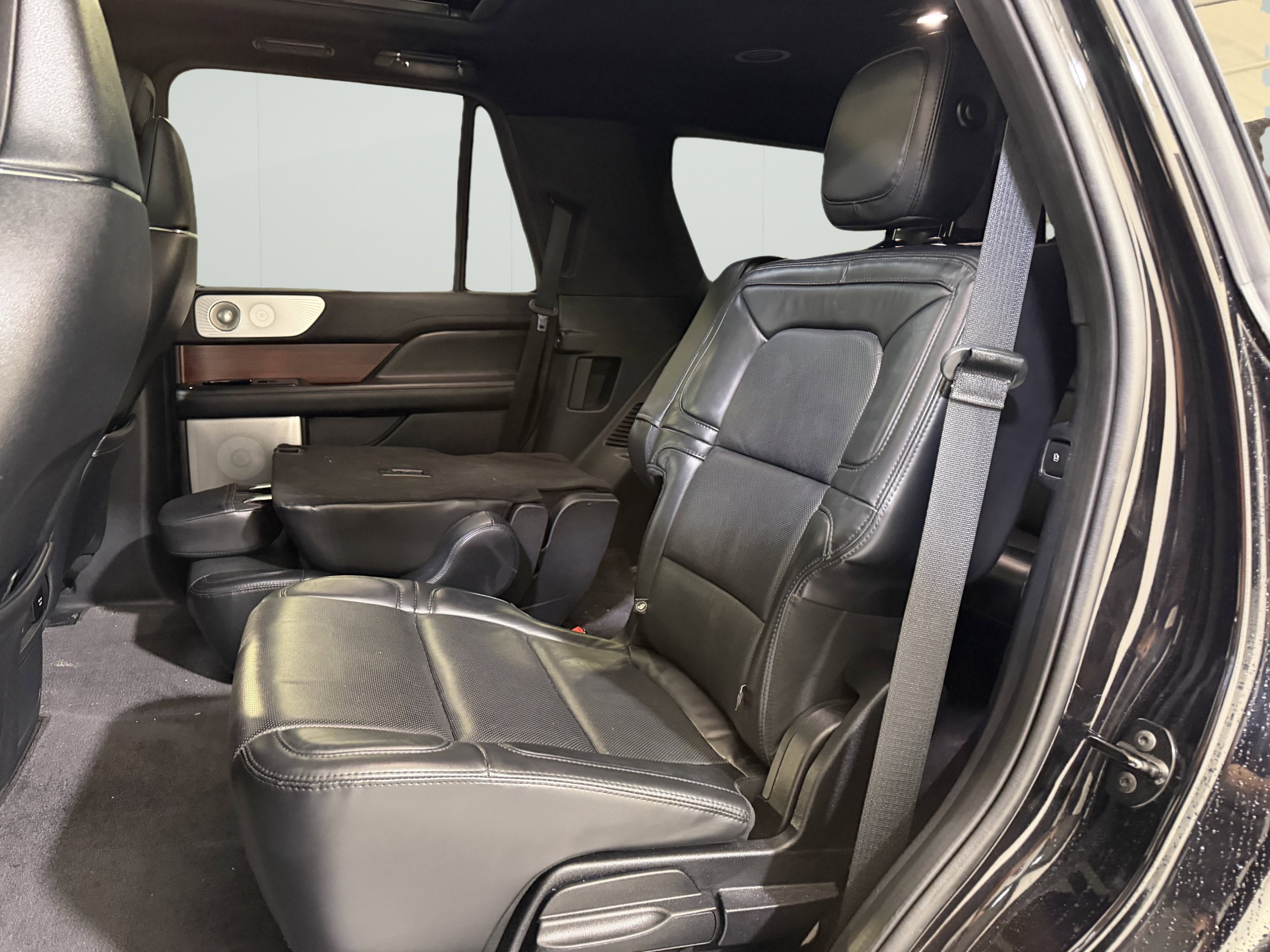 Used 2020 Lincoln Navigator Reserve w/ Equipment Group 208A Reserve AWD/4WD image 10