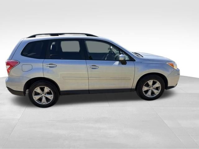 Used 2014 Subaru Forester 2.5i Premium w/ Popular Package #1 AWD/4WD image 2