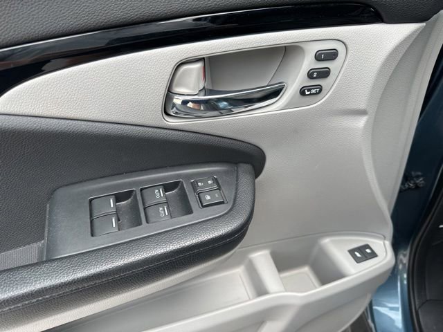 Used 2016 Honda Pilot Touring image 4