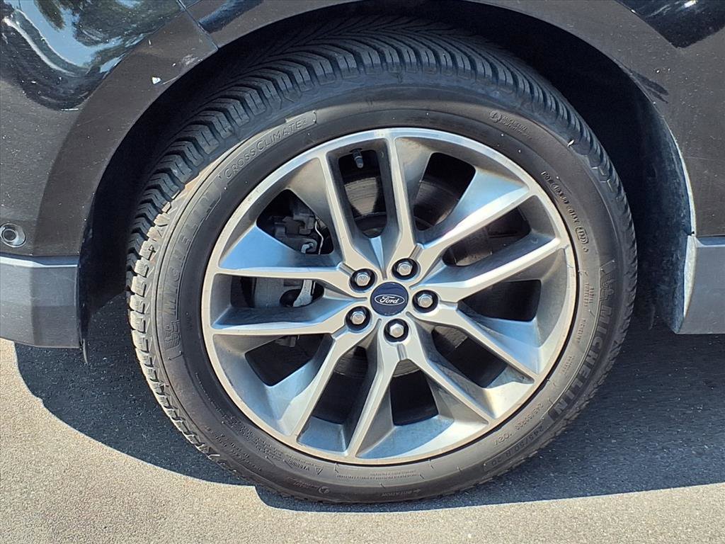 Used 2016 Ford Edge Titanium w/ Equipment Group 302A image 33